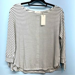 Mello Day black & white striped top size Small